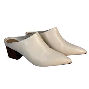 Forever 21 white mule slip on shoes small heel pointed toe size 10